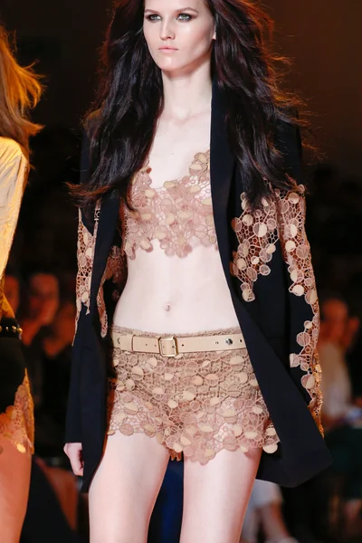 Look 49